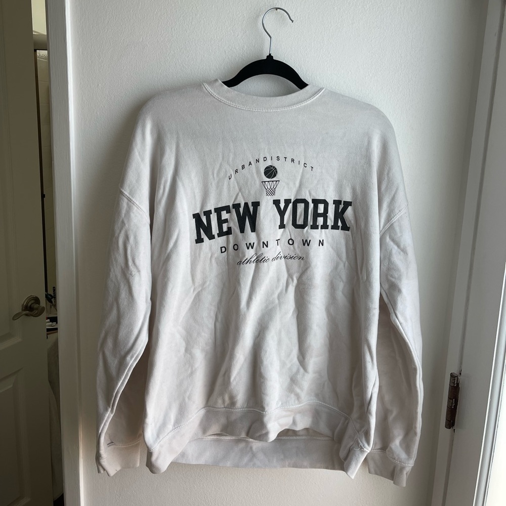 New York Sweater - Picture 2 of 2